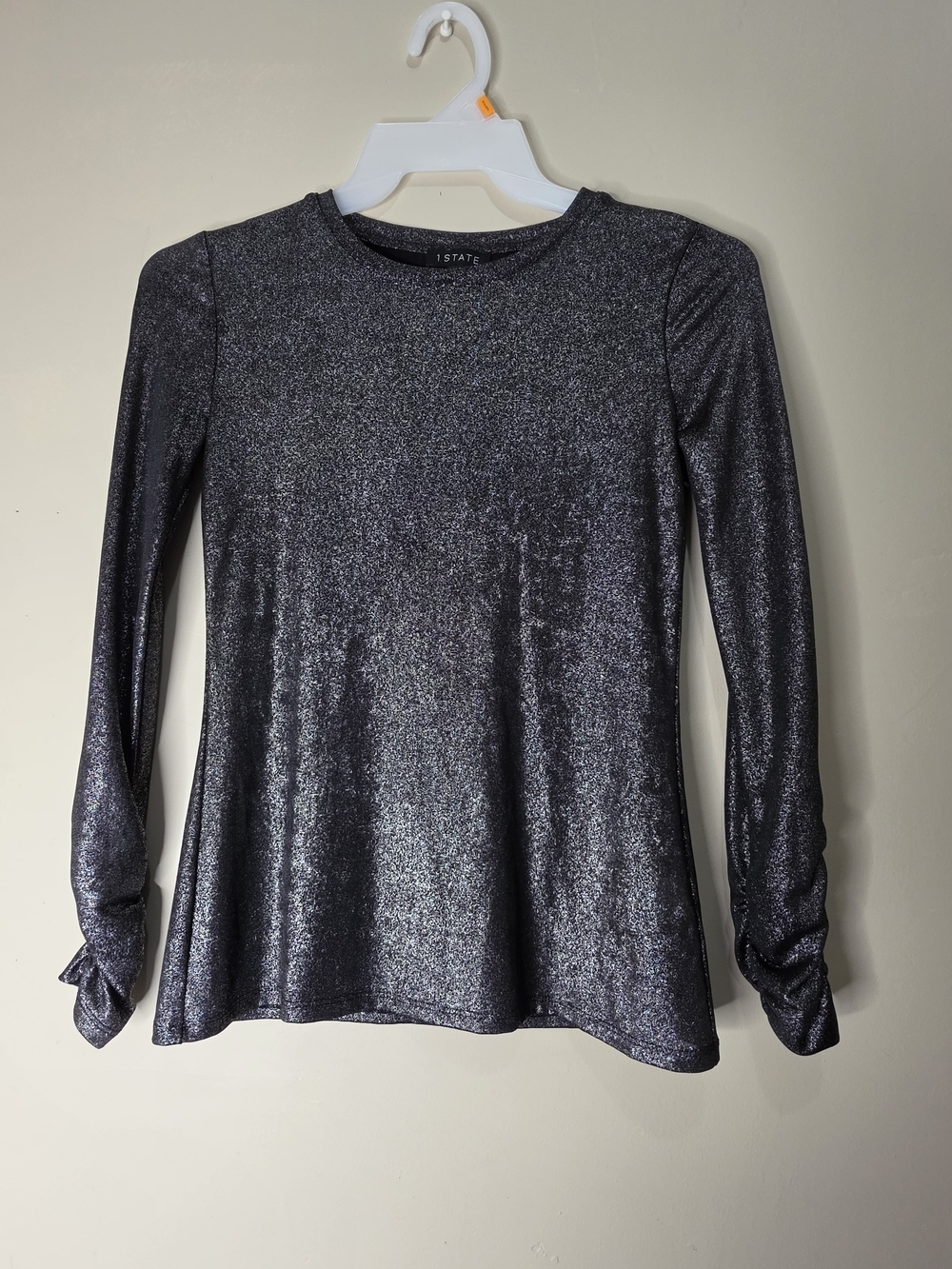 1.State Metallic Long Sleeve Top Womens XS Silver Stretch Blouse